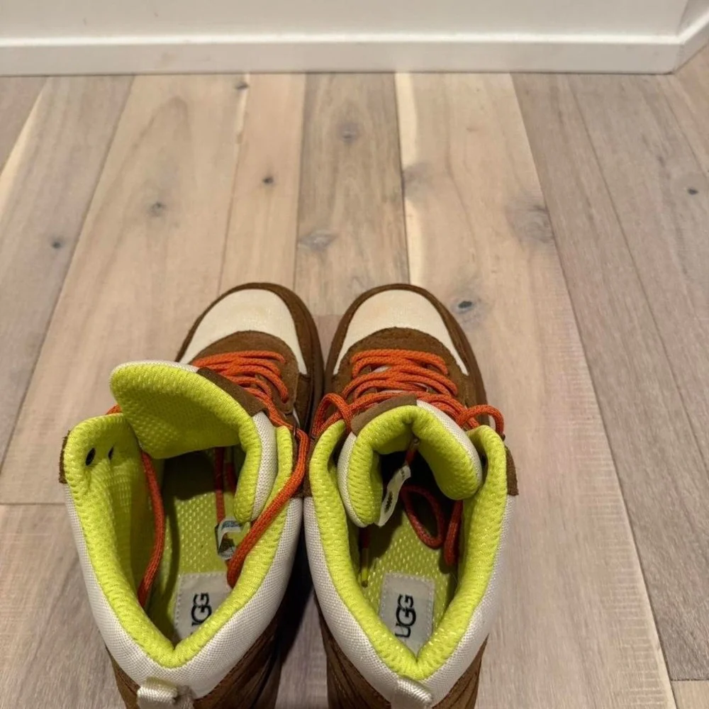 UGG brown & white boots, Size US 9.5 #shearling #boots - Picture 5 of 8